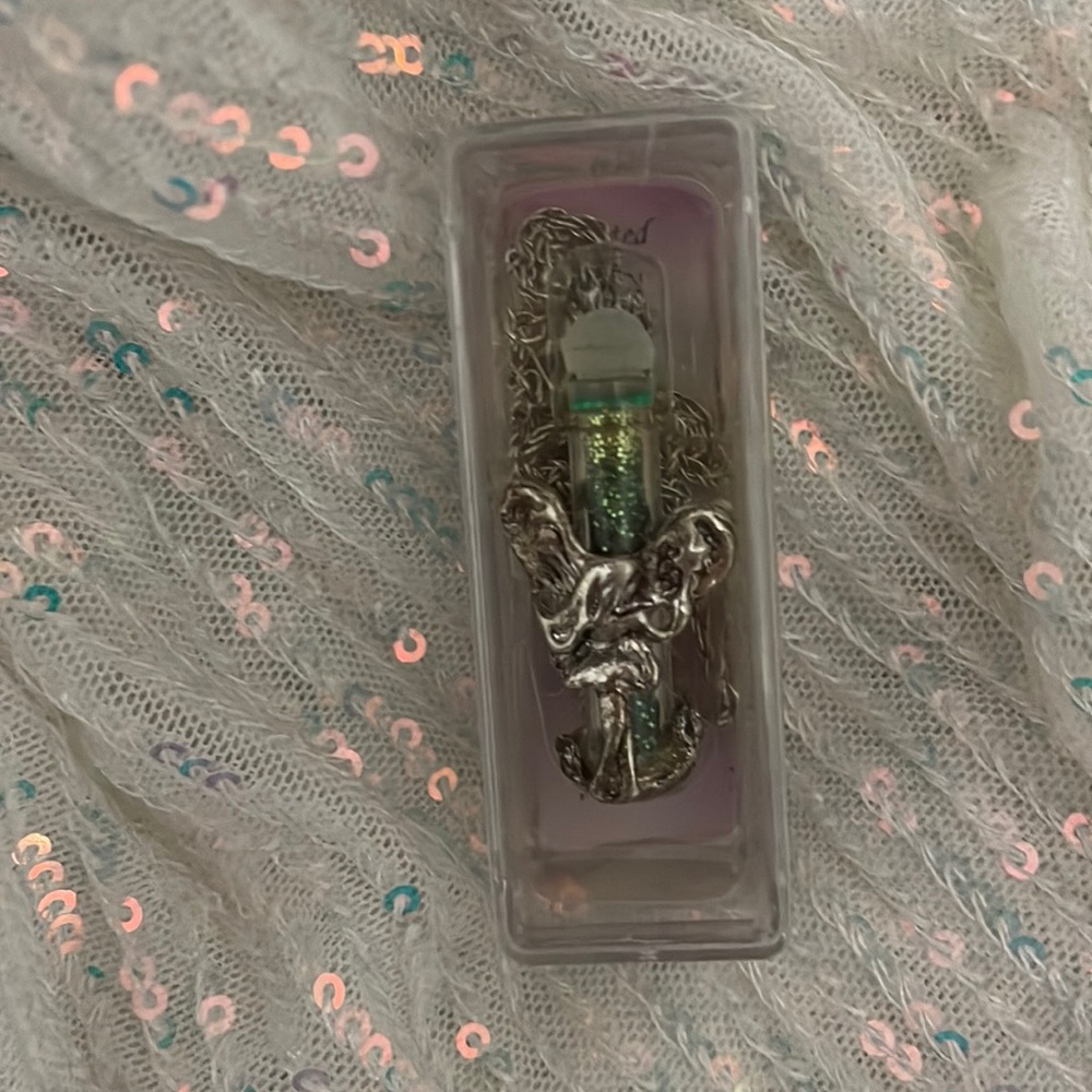 Fairy Necklace with green glitter tube 🧚‍♀️💚